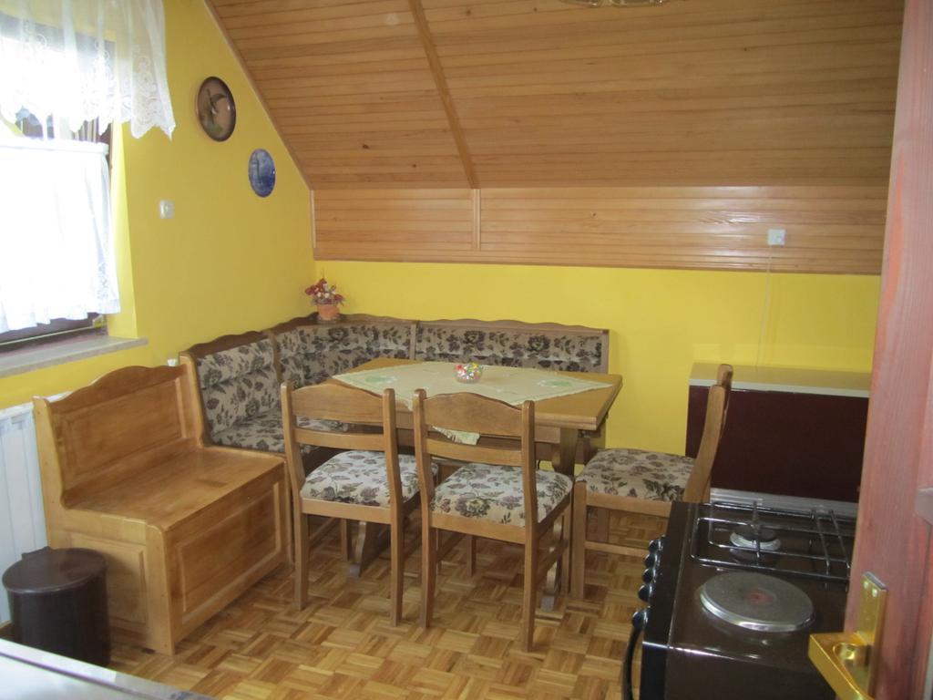 Guest House Sveti Marko Gacka Otočac Kamer foto