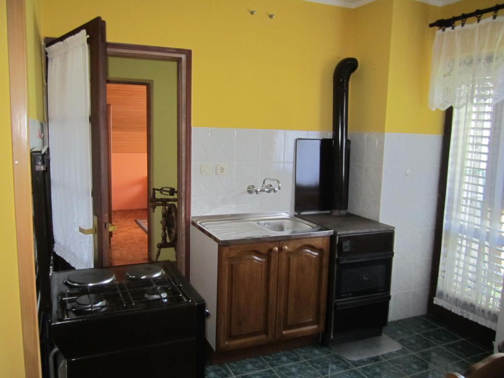 Guest House Sveti Marko Gacka Otočac Kamer foto