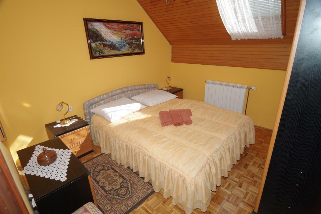 Guest House Sveti Marko Gacka Otočac Buitenkant foto